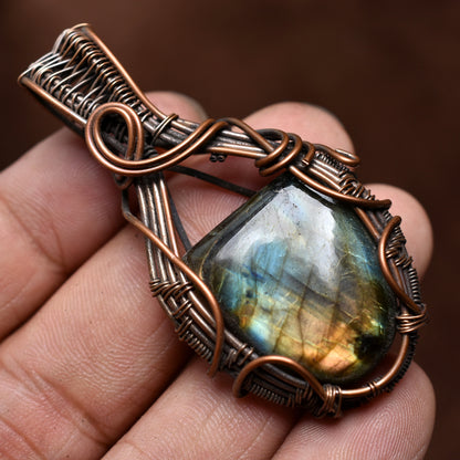 A One Quality! Natural Labradorite Gemstone Pendant – Copper Wire Wrapped Necklace