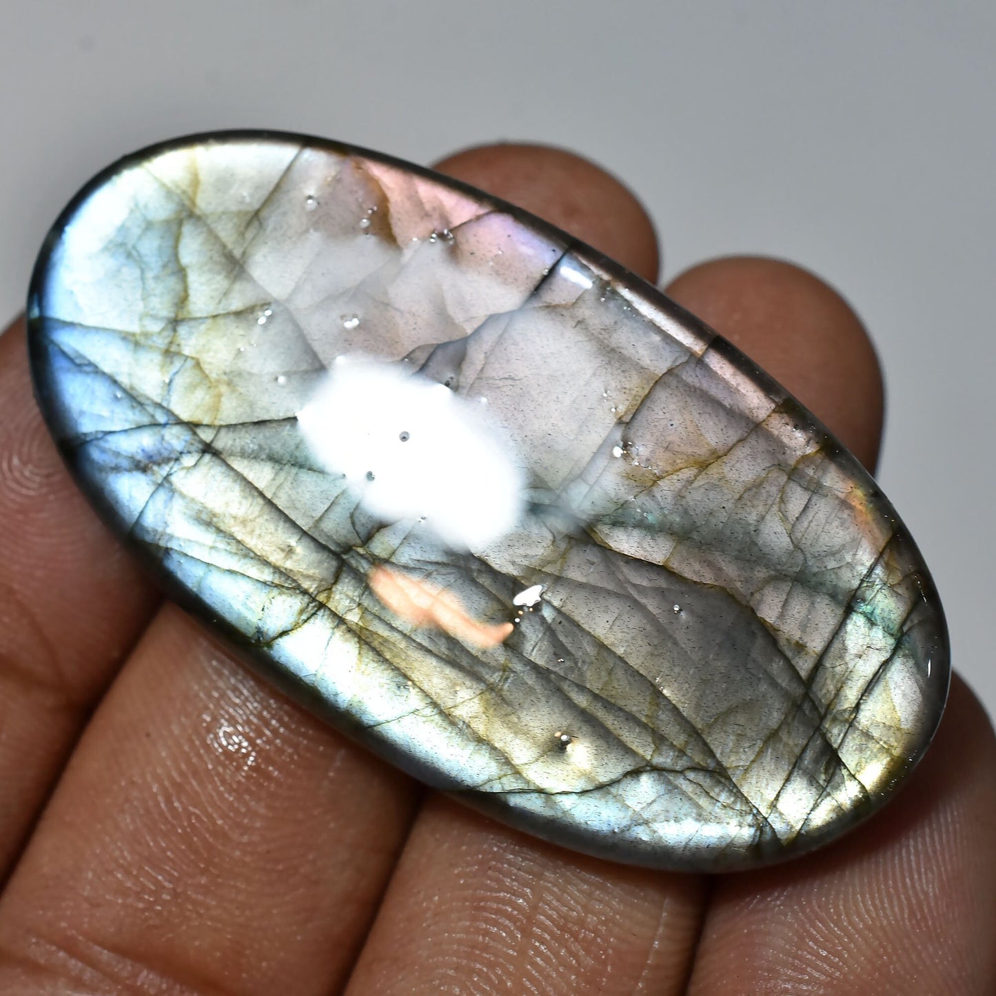 Heart Shape Labradorite with Purple Flash – Eye-Catching Oval Cabochon for Pendants, Energy Crystal Gift