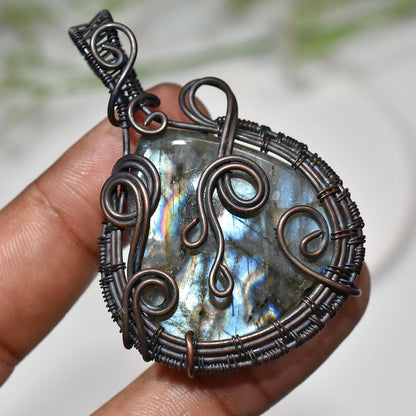 Unique Labradorite Pendant – Handmade Copper Wire Wrapped Necklace for Women